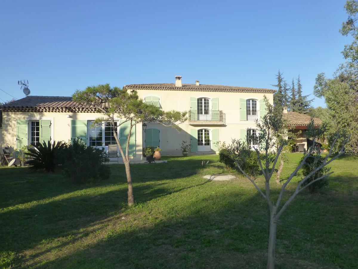 Chambre D'Hotes "La Bastide Des Eucalyptus" Antibes Exterior photo